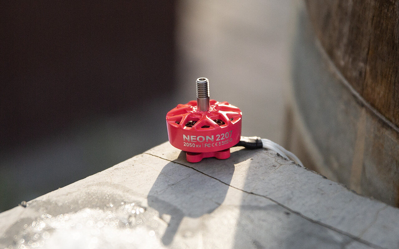 meps-free-trial-neon2207-2050kv-red